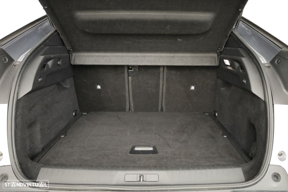 Peugeot 3008 1.2 Hybrid Allure e-DCS6 - 20