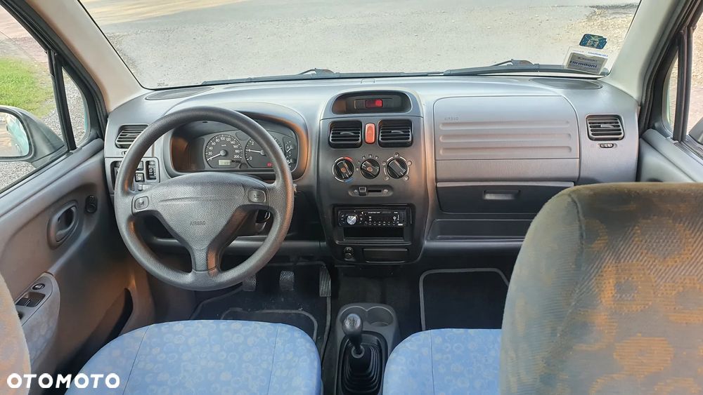 Suzuki Wagon R+ 1.3 GL - 9