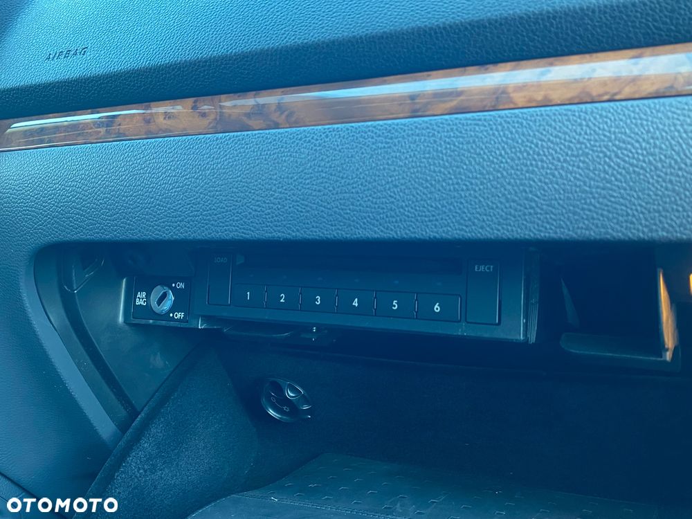 Volkswagen Jetta 1.9 TDI United - 37