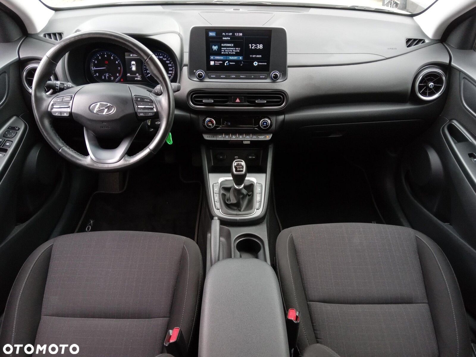 Hyundai Kona - 11