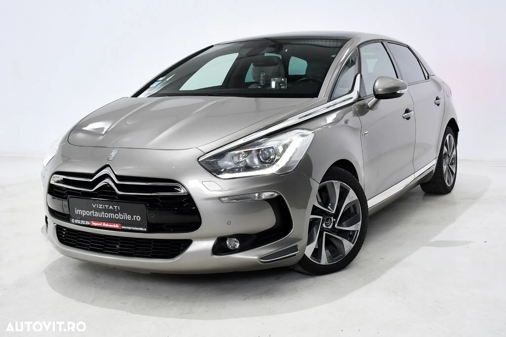 Citroën DS5 Hybrid4 EGS6 SportChic - 11