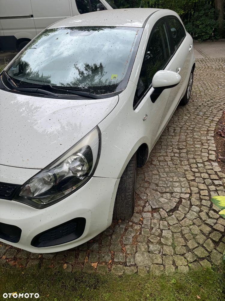 Kia Rio 1.4 crdi M - 4