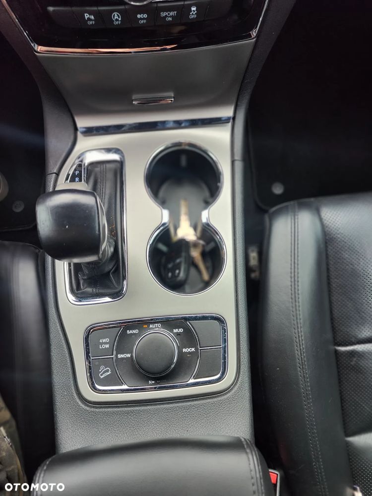 Jeep Grand Cherokee - 9