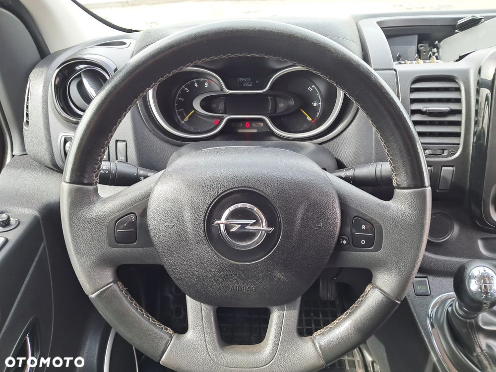 Opel Vivaro - 16