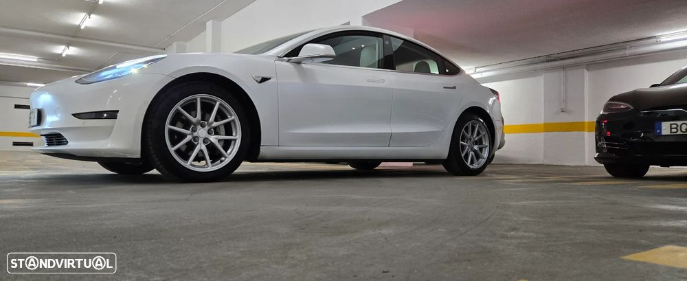 Tesla Model 3 Standard Range Plus RWD - 3