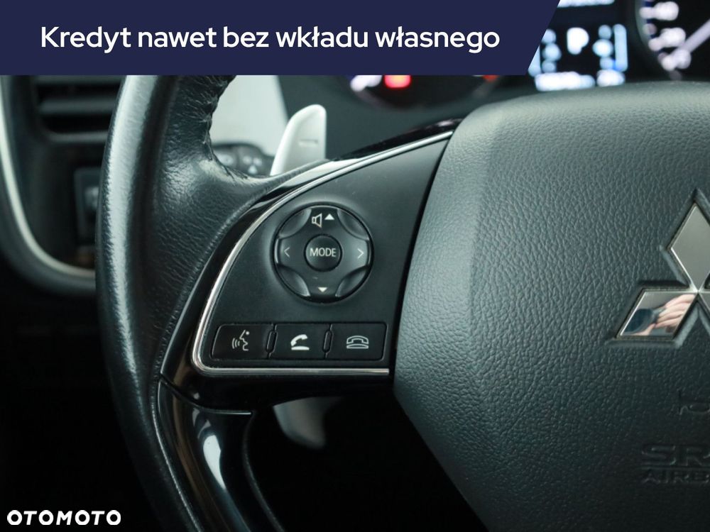 Mitsubishi Outlander - 19