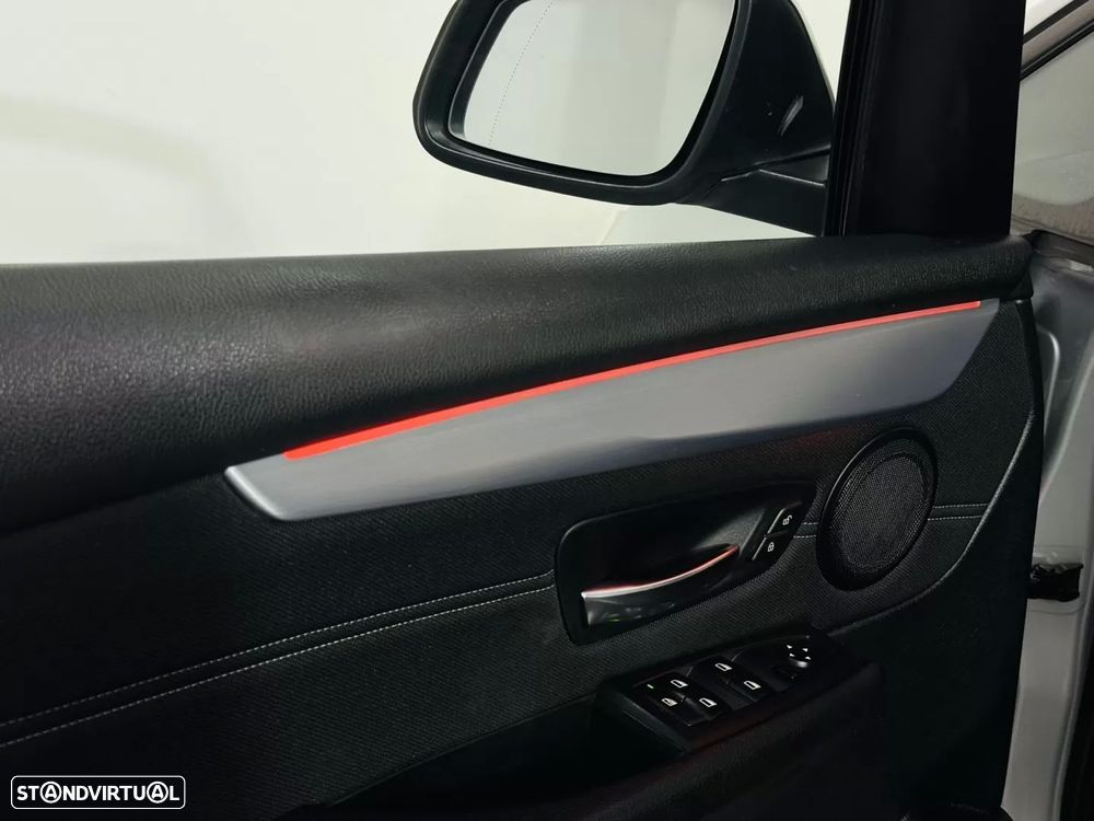 BMW 216 Active Tourer d Line Sport - 26