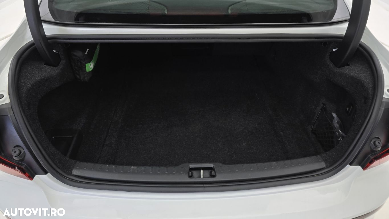 Volvo S60 - 25