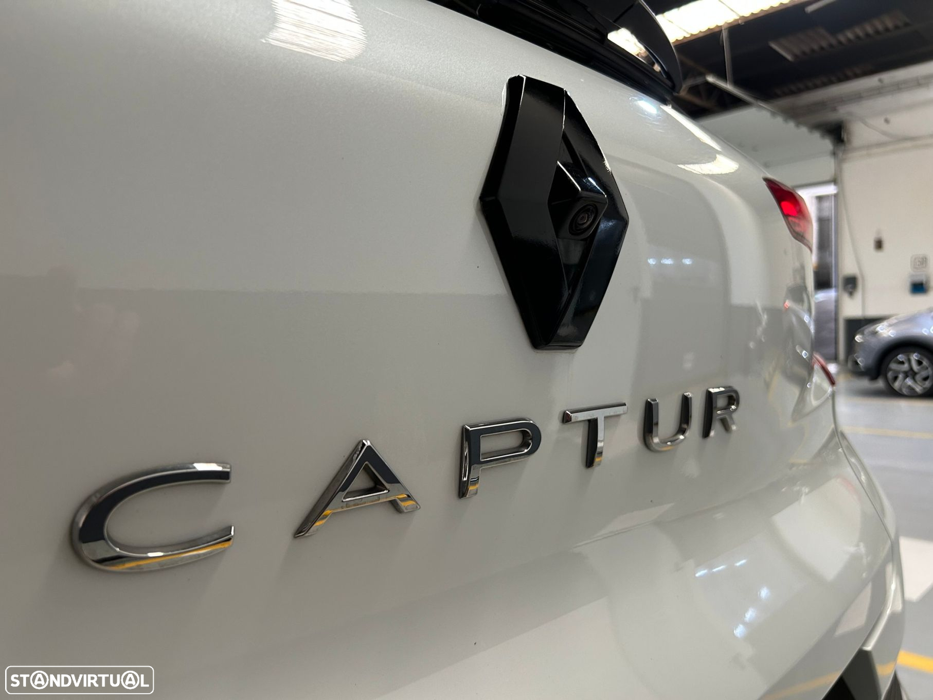 Renault Captur - 16