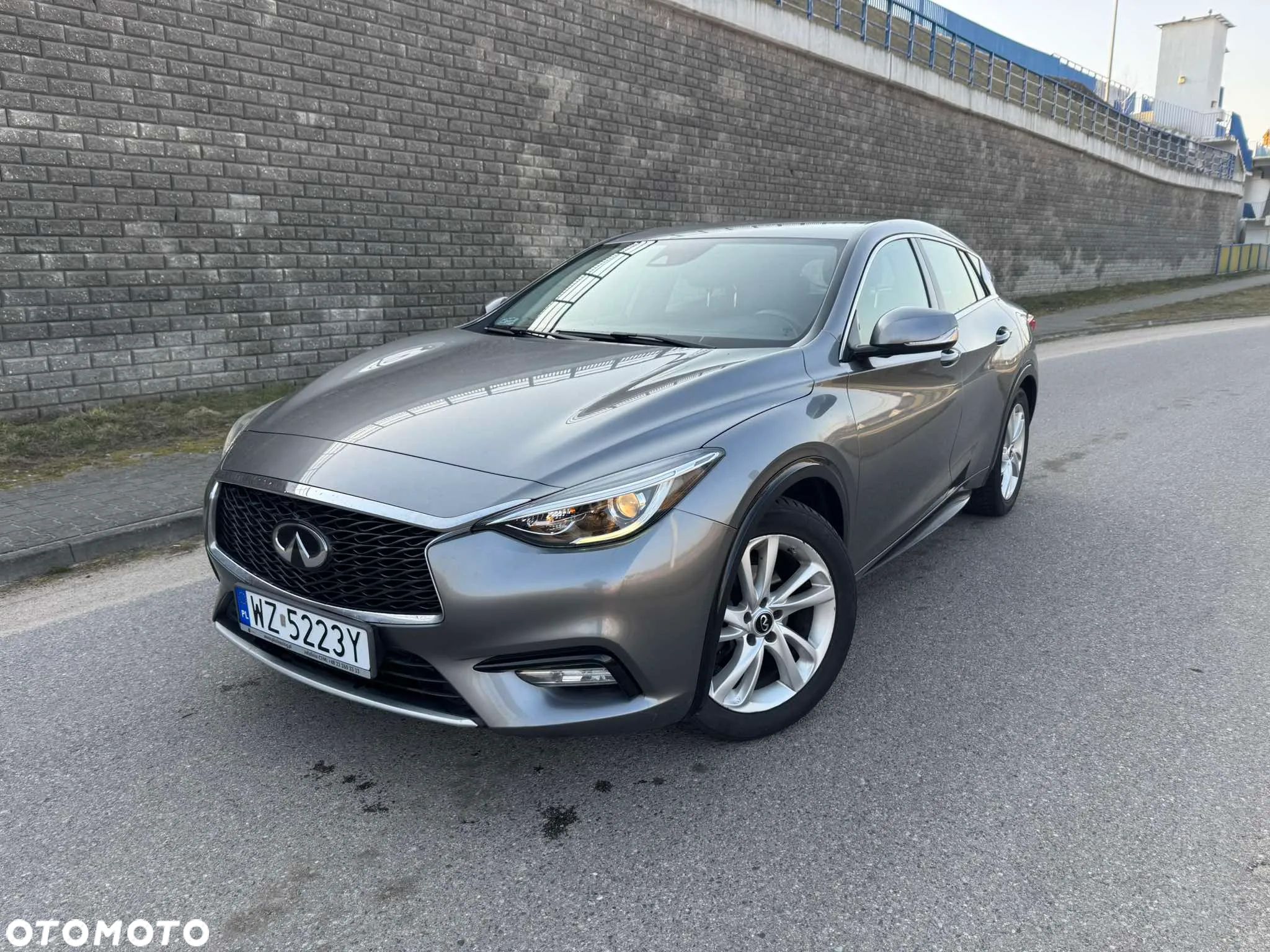 Infiniti Q30 1.6t Business Executive - 1