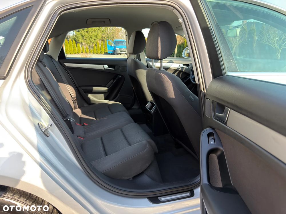 Audi A4 Limousine 1.8 TFSI Attraction - 33