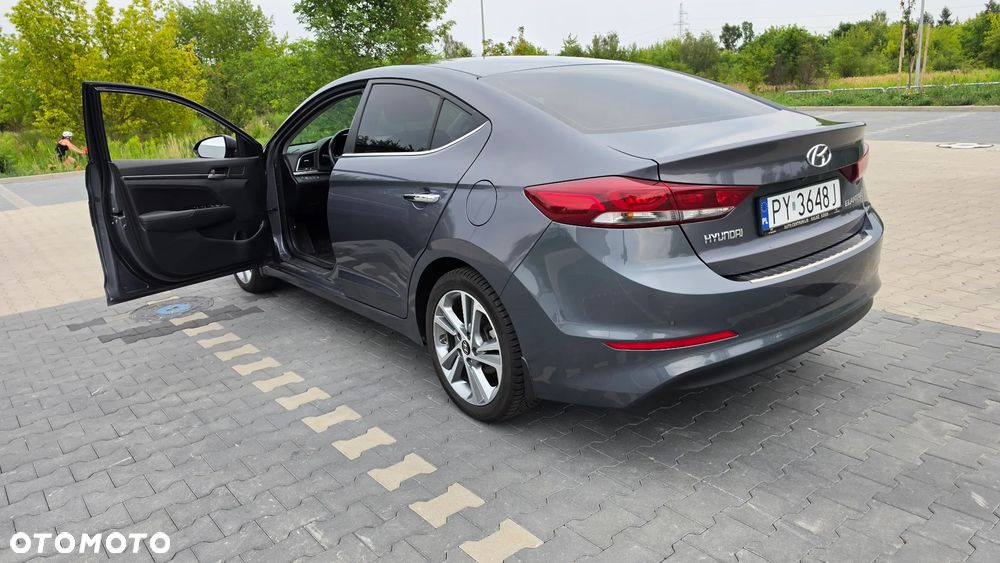 Hyundai Elantra 1.6 Style - 37