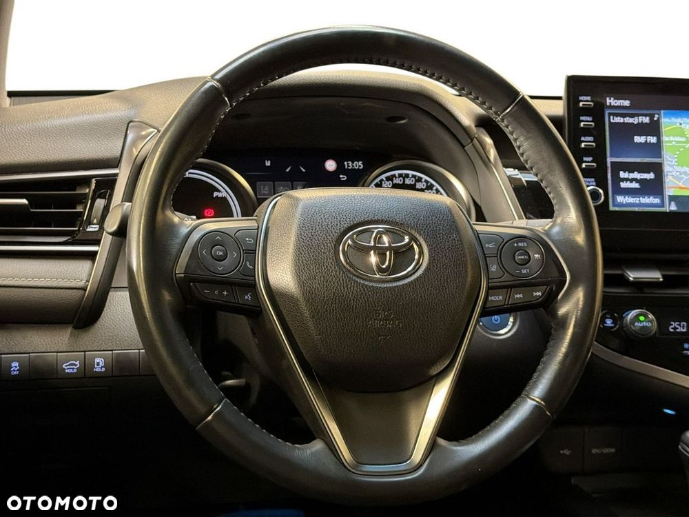 Toyota Camry - 8