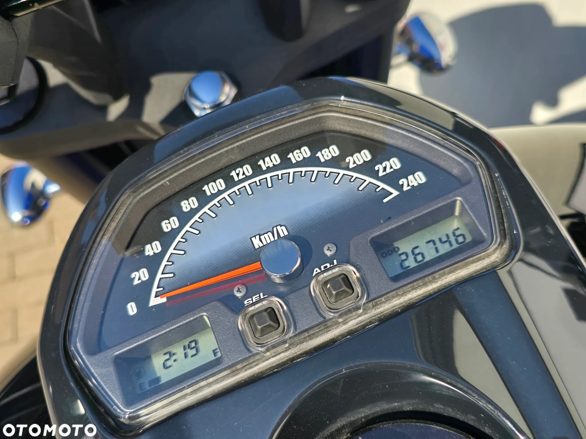 Suzuki Boulevard - 11