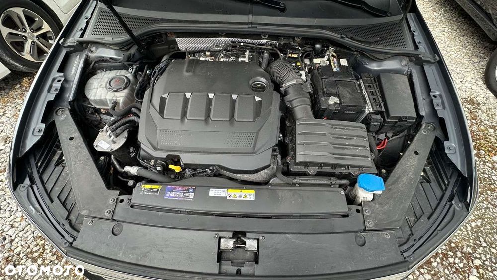 Volkswagen Passat - 33