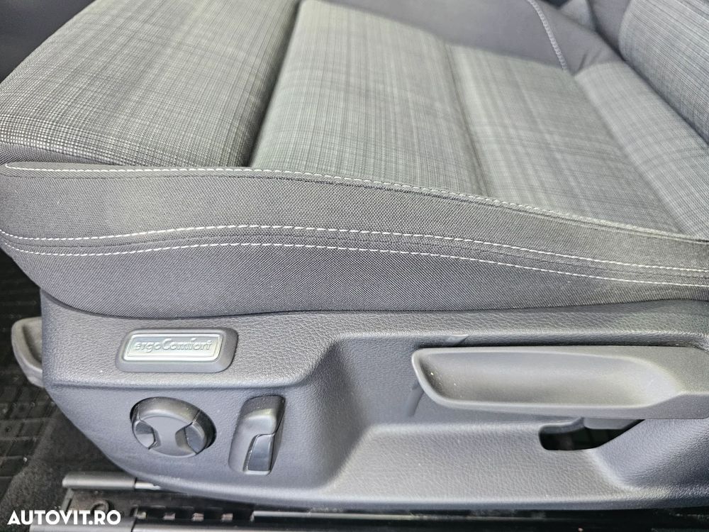 Volkswagen Passat 1.5 TSI ACT DSG Comfortline - 6