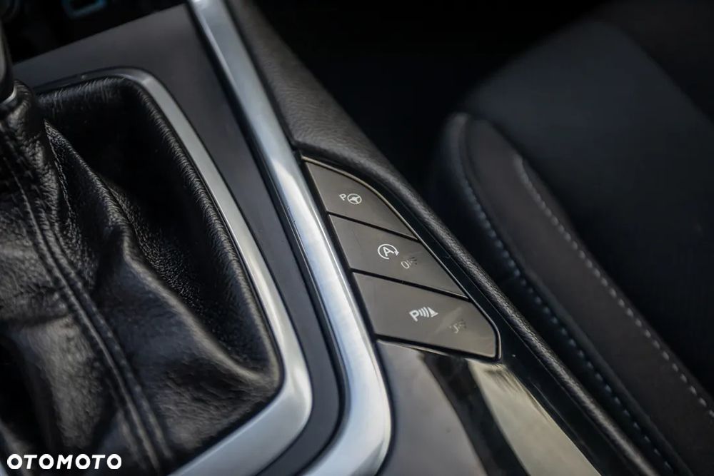 Ford S-Max 2.0 TDCi Titanium PowerShift - 28