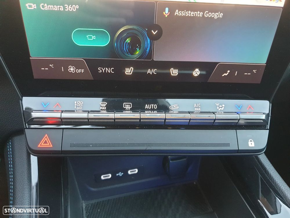 Renault Austral 1.2 E-Tech Iconic Espirit - 17