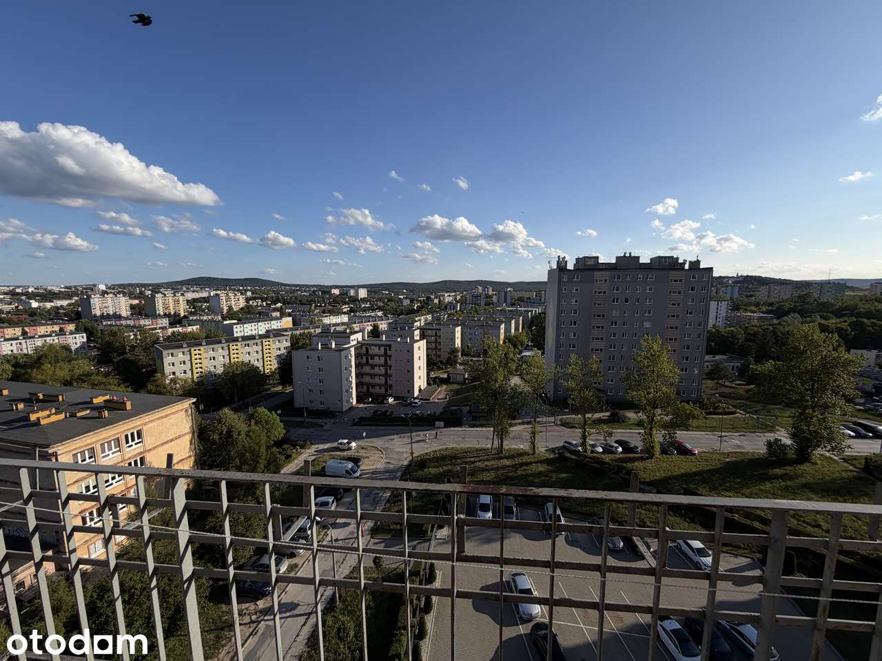 Przestronne i widne 3-pokojowe mieszkanie z balkonem