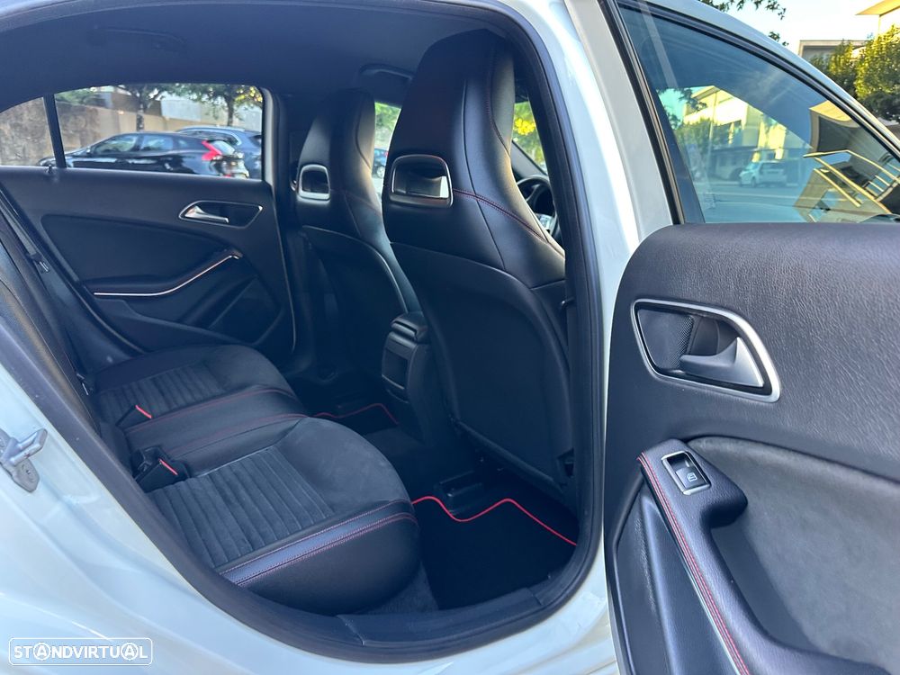 Mercedes-Benz A 180 d AMG Line - 46