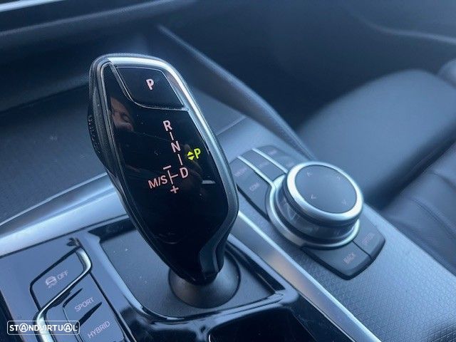 BMW 520 e Pack M - 29