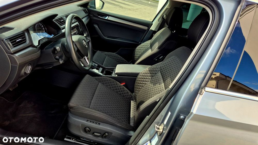 Skoda Superb 2.0 TDI DSG Sportline - 13