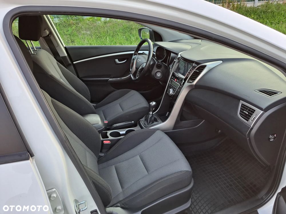 Hyundai i30 1.6 CRDi Comfort - 10