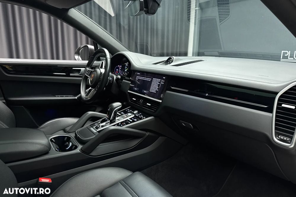 Porsche Cayenne Coupe E-Hybrid Tiptronic S Platinum Edition - 23
