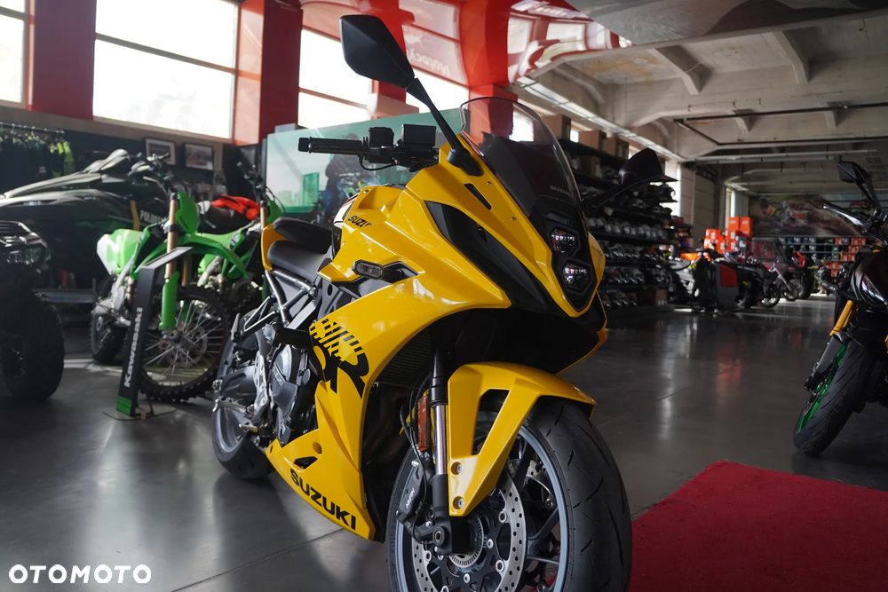 Suzuki GSX - 14