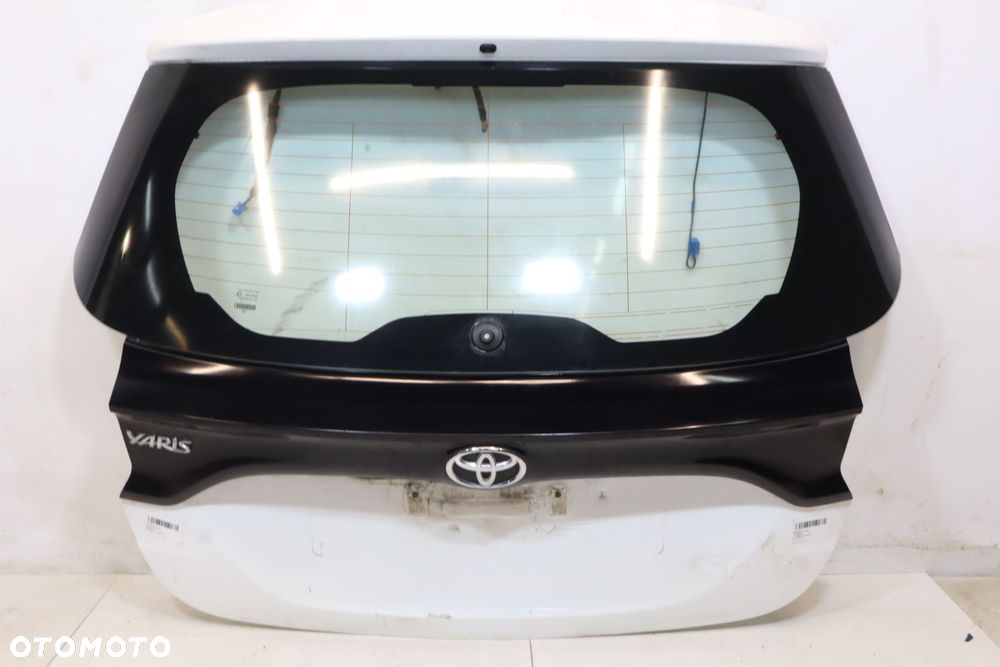 KLAPA TYLNA TOYOTA YARIS IV 040 - 1