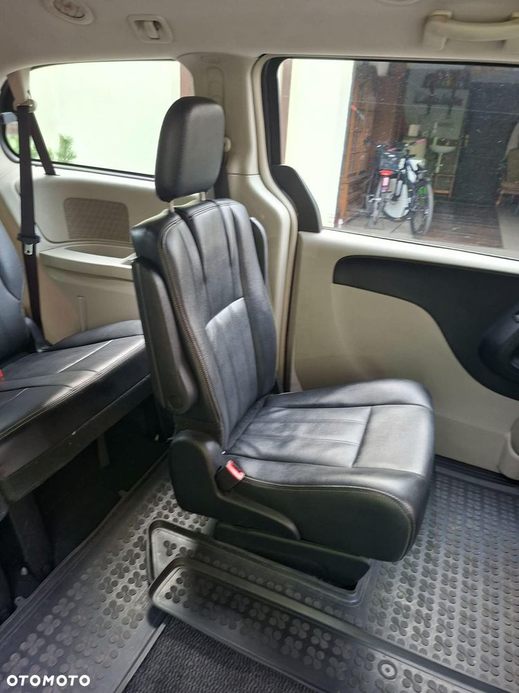 Chrysler Town & Country 3.6 Touring - 5