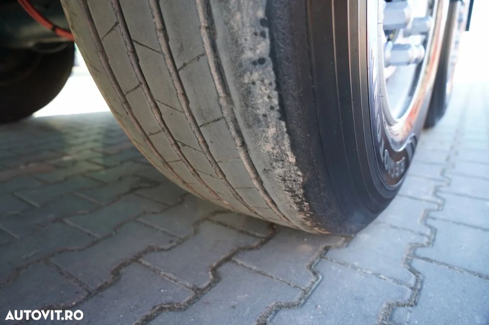 Inter Cars BASCULATOR 62 M3 / ALUMINIU / AXĂ RIDICATĂ / - 18