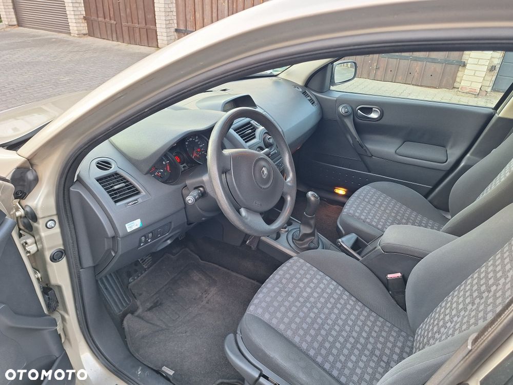 Renault Megane - 5