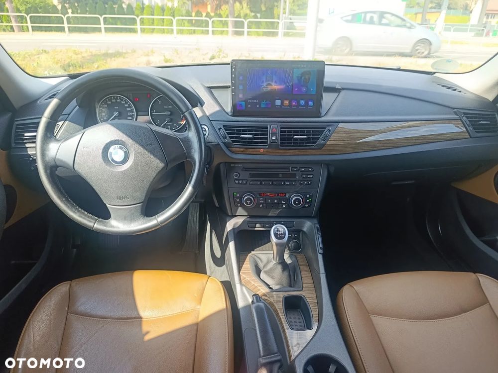 BMW X1 sDrive18d xLine - 21