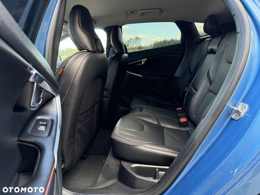 Volvo V40 T2 Ocean Race - 5