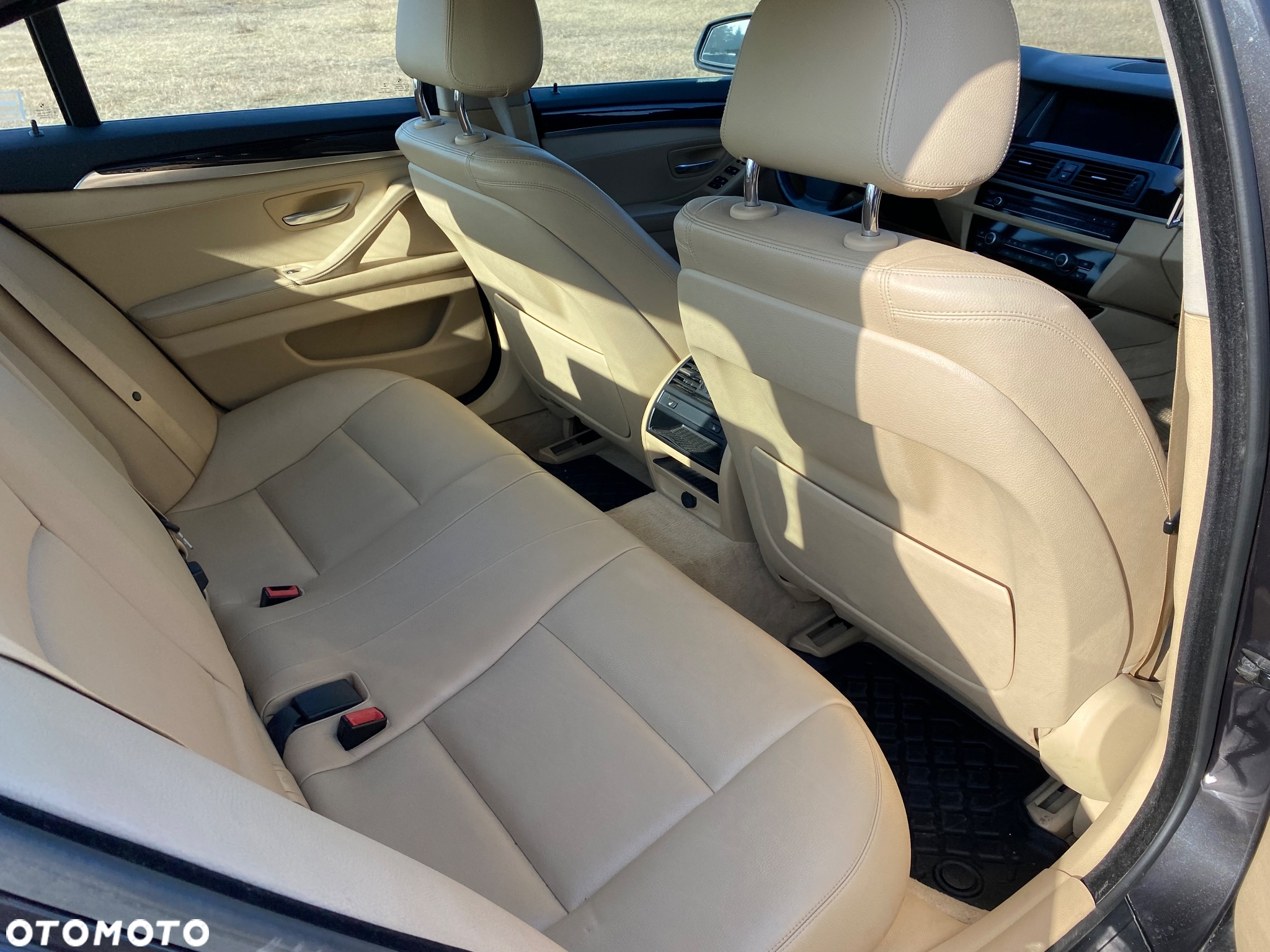 BMW Seria 5 528i xDrive - 20