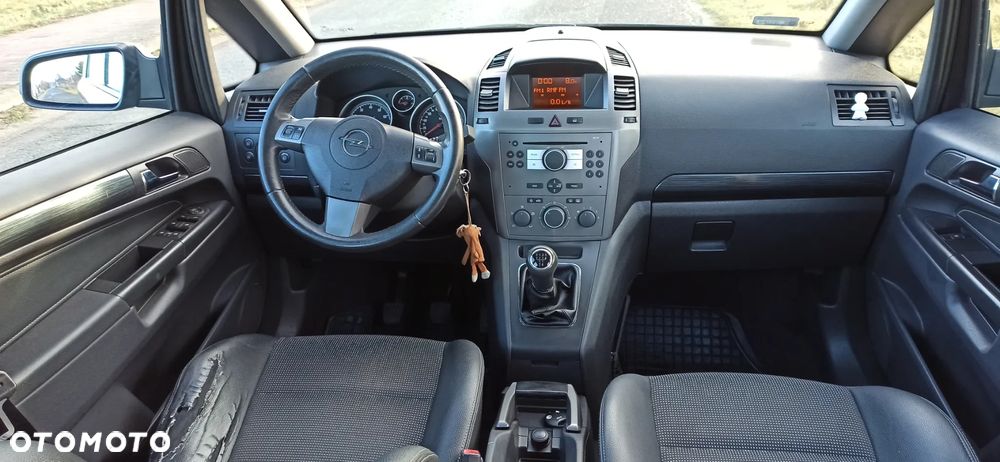 Opel Zafira 1.8 Family - 15
