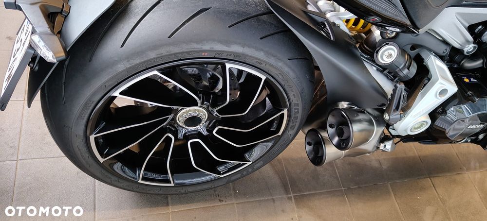 Ducati Diavel - 3