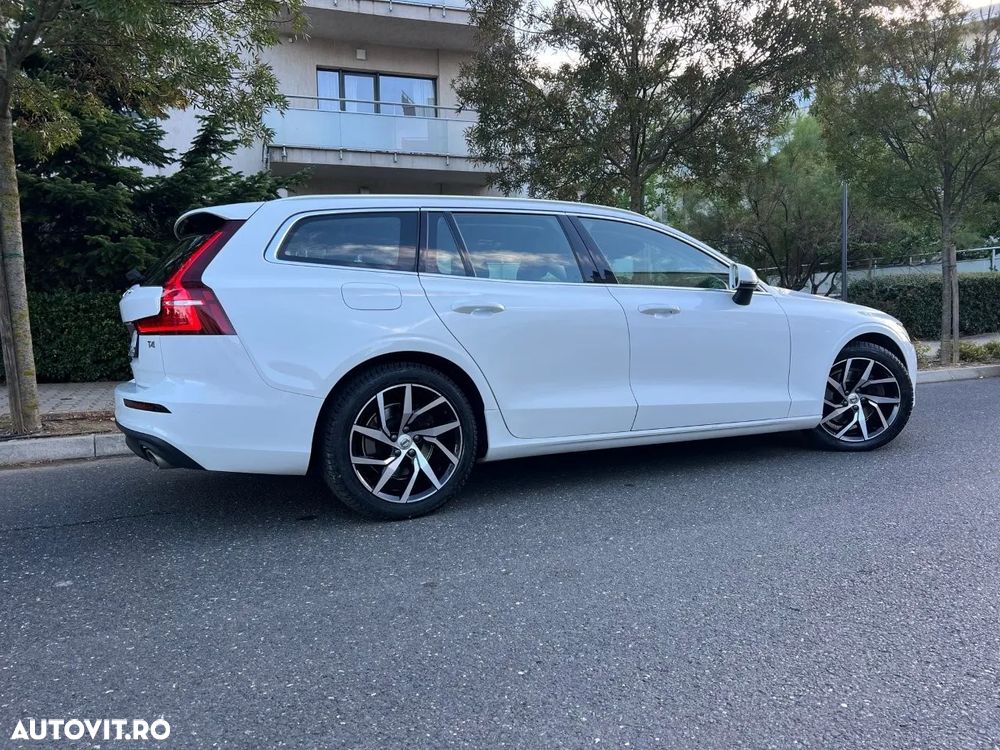 Volvo V60 T4 Momentum - 3