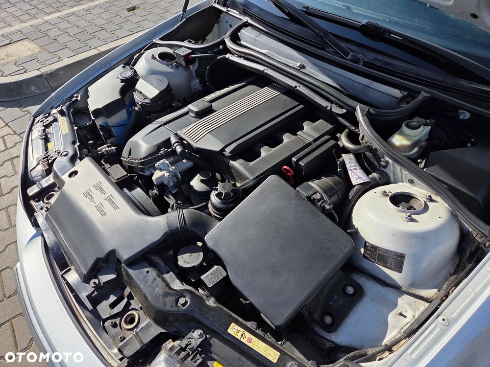 BMW Seria 3 330 Ci Edition Sport - 8