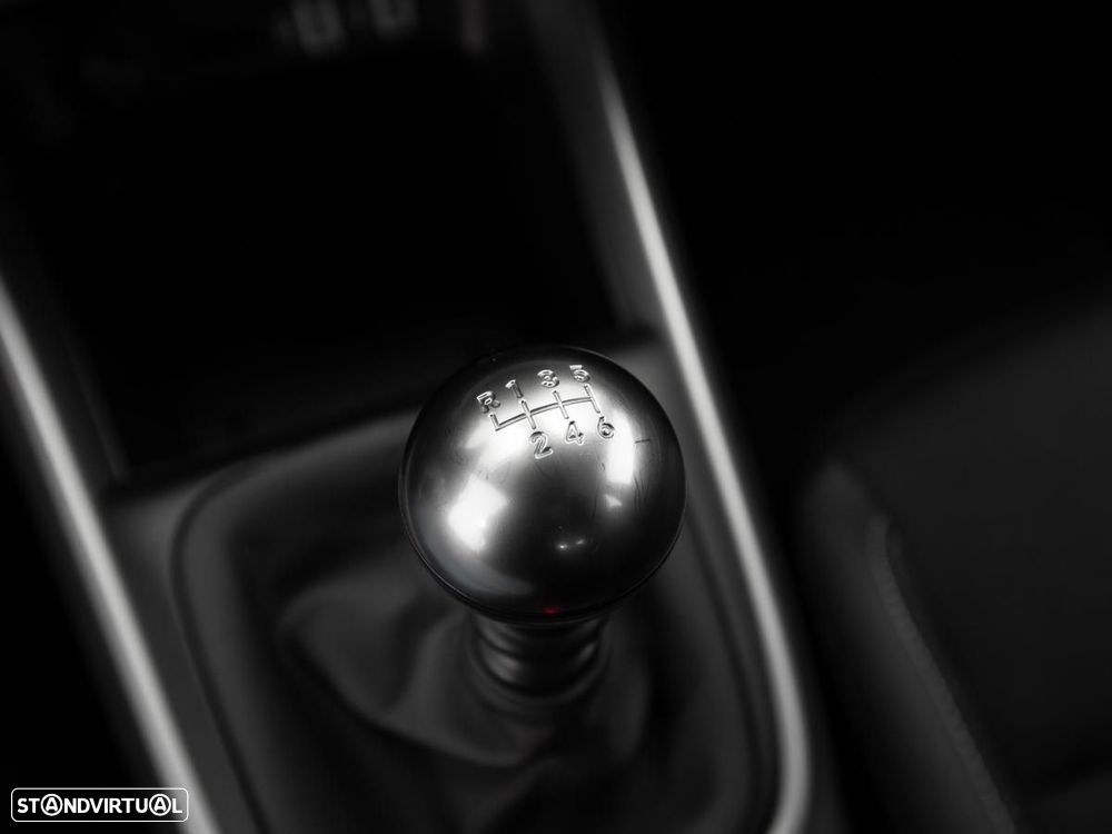 Jeep Avenger 1.2 GSE T3 Altitude - 21