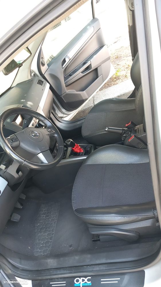 Opel Astra - 4