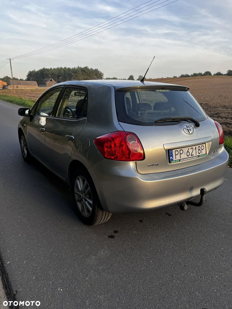 Toyota Auris 1.4 D-4D Luna - 5