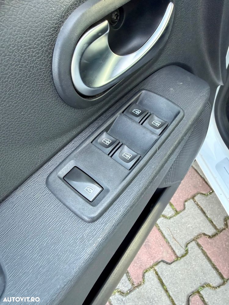 Dacia Lodgy 1.5 Blue dCi Laureate - 21