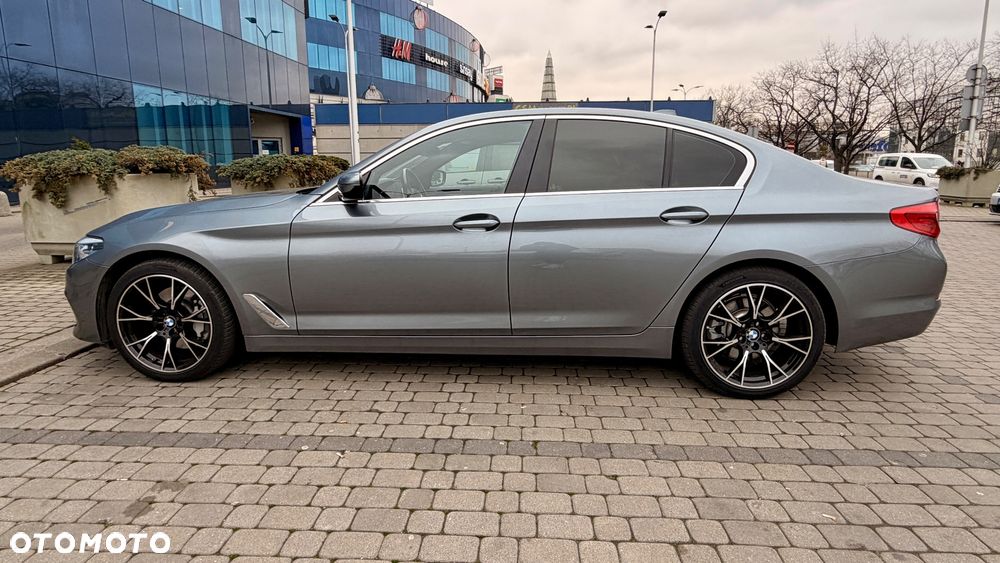 BMW Seria 5 530i xDrive Sport Line sport - 6