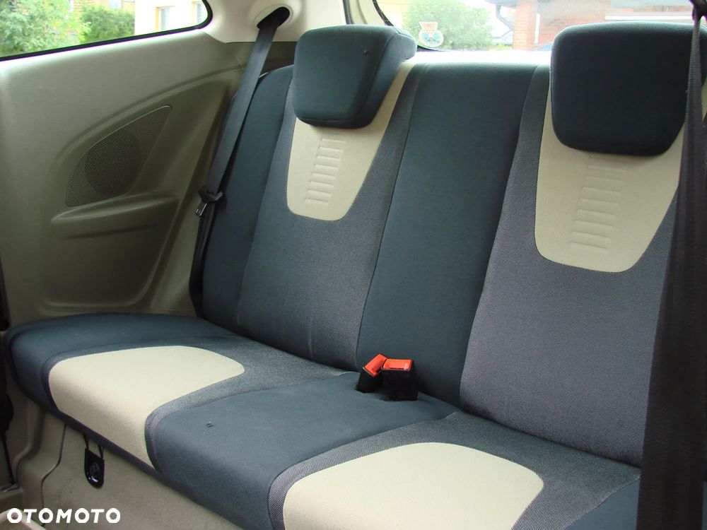Ford KA - 12