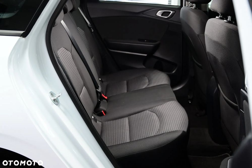 Kia Ceed 1.6 CRDi XL - 23