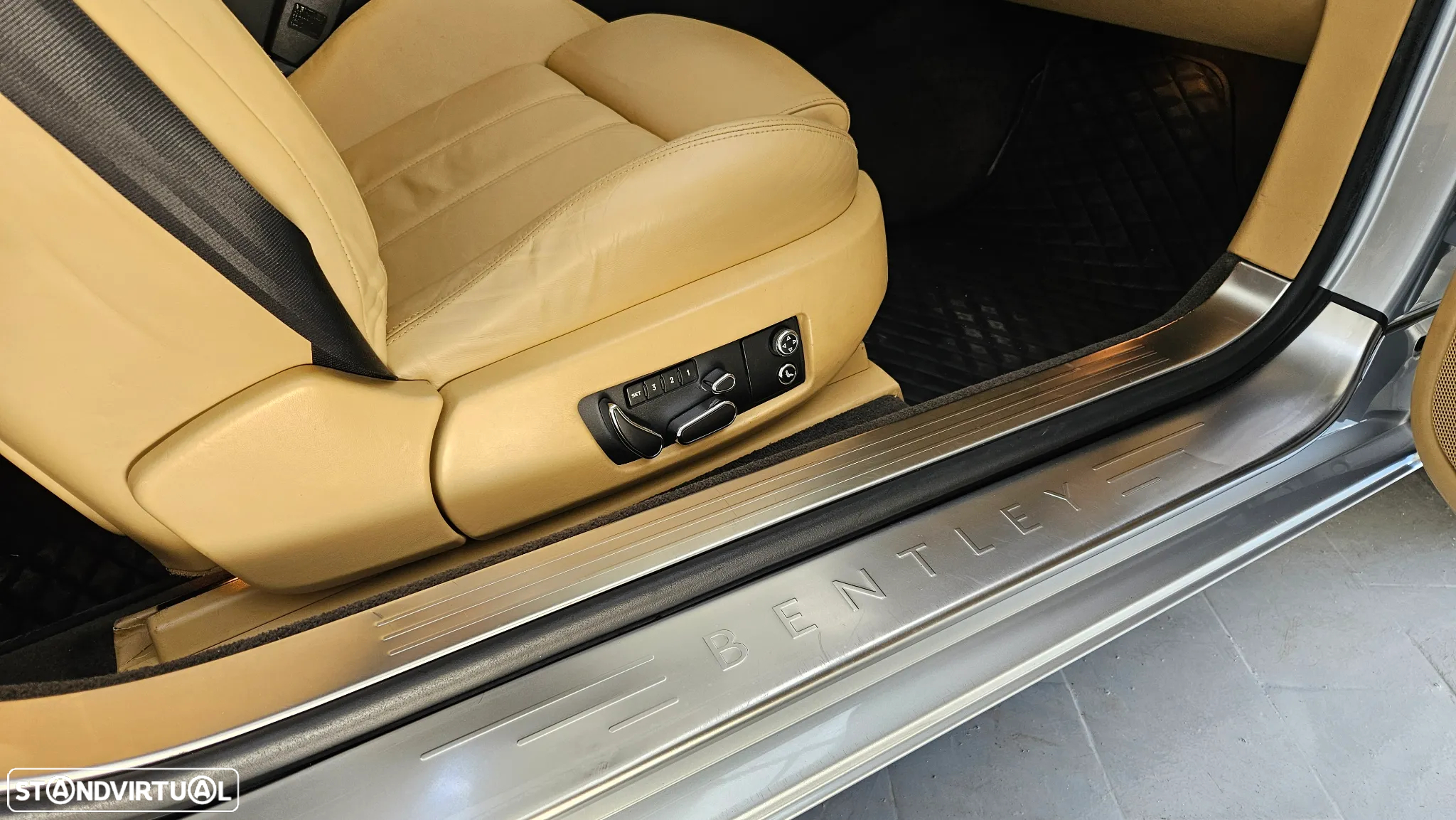 Bentley Continental GT - 25