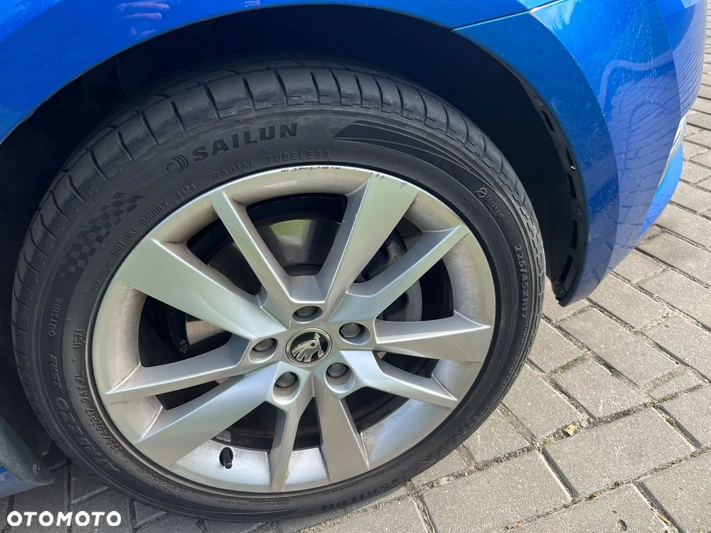 Skoda Octavia 2.0 TDI Style DSG - 24