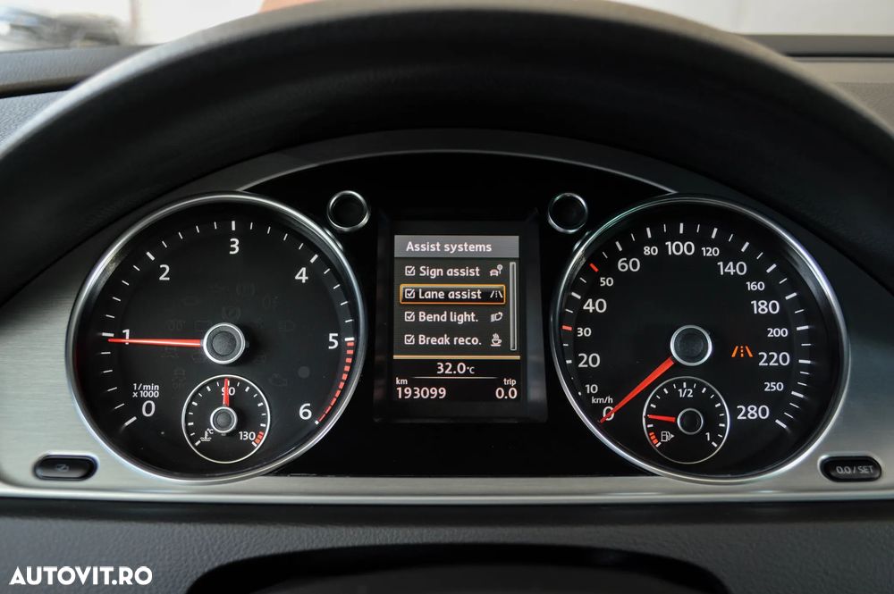Volkswagen Passat CC 2.0 TDI BlueMotion Technology DSG Exclusive - 6